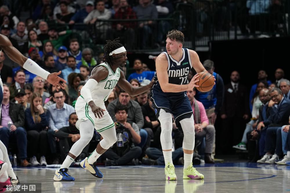 他机敏地抓 他机敏地抓