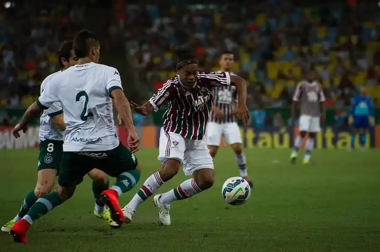 科技浪潮中 科技浪潮中