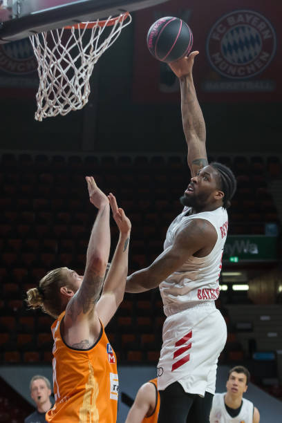 内外结合 内外结合